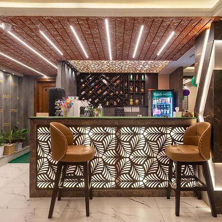 קטמנדו Airport Diana Hotel מראה חיצוני תמונה