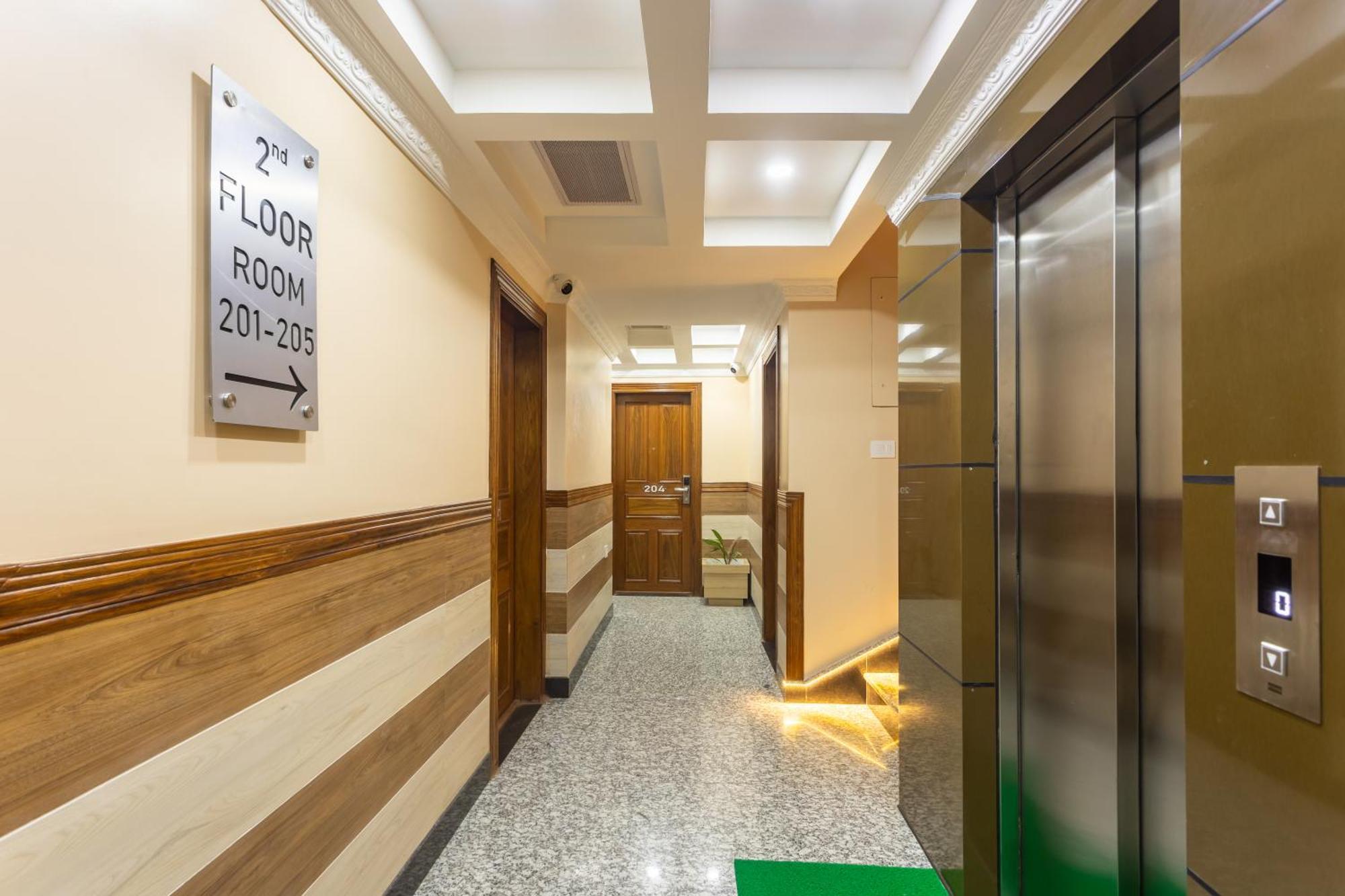 קטמנדו Airport Diana Hotel מראה חיצוני תמונה