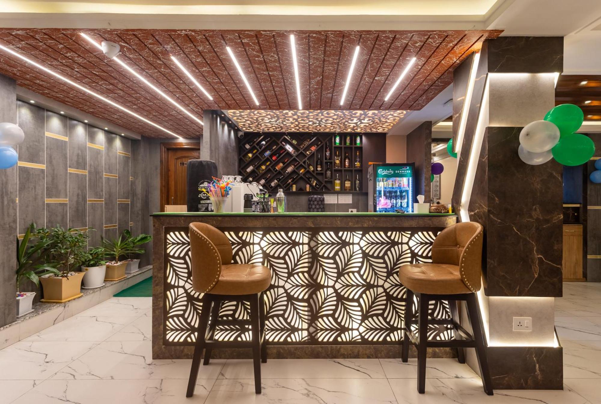 קטמנדו Airport Diana Hotel מראה חיצוני תמונה
